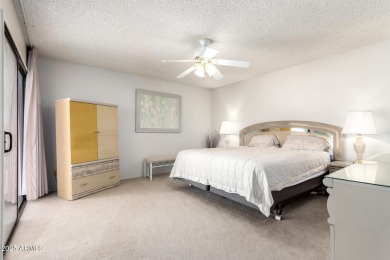 Move right in! Enjoy a great open floor plan with vaulted on Cottonwood Country Club in Arizona - for sale on GolfHomes.com, golf home, golf lot