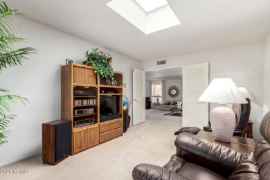 Move right in! Enjoy a great open floor plan with vaulted on Cottonwood Country Club in Arizona - for sale on GolfHomes.com, golf home, golf lot