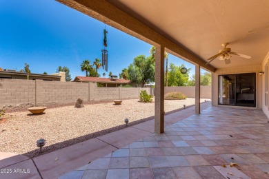 Move right in! Enjoy a great open floor plan with vaulted on Cottonwood Country Club in Arizona - for sale on GolfHomes.com, golf home, golf lot