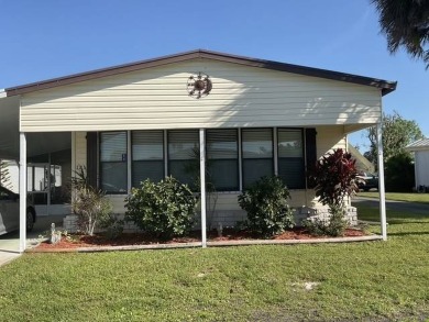This meticulously maintained 2-bedroom, 2-bathroom home is being on Vista Plantation Golf Club in Florida - for sale on GolfHomes.com, golf home, golf lot