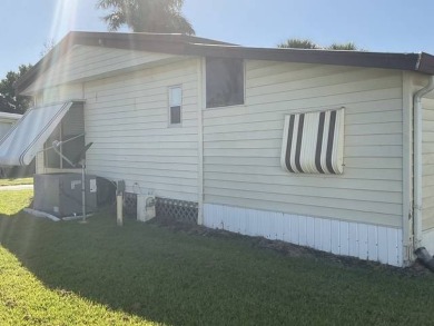 This meticulously maintained 2-bedroom, 2-bathroom home is being on Vista Plantation Golf Club in Florida - for sale on GolfHomes.com, golf home, golf lot
