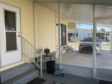 This meticulously maintained 2-bedroom, 2-bathroom home is being on Vista Plantation Golf Club in Florida - for sale on GolfHomes.com, golf home, golf lot