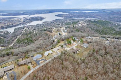 It's a new year, lake close @ Hillcrest Dr! Ready for a new year on Kimberling City Golf Club in Missouri - for sale on GolfHomes.com, golf home, golf lot