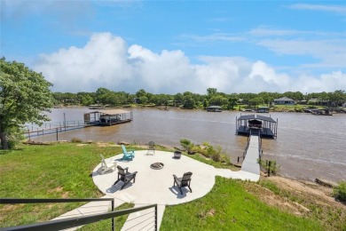 AMAZING TURNKEY LAKEHOUSE! Perfect for full time residence on Twisted Oaks Golf Club in Texas - for sale on GolfHomes.com, golf home, golf lot