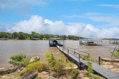AMAZING TURNKEY LAKEHOUSE! Perfect for full time residence on Twisted Oaks Golf Club in Texas - for sale on GolfHomes.com, golf home, golf lot