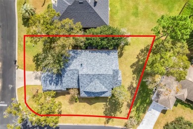 MAJOR PRICE IMPROVEMENT! **MOTIVATED SELLER**

This stunning on Lake Diamond Golf and Country Club in Florida - for sale on GolfHomes.com, golf home, golf lot