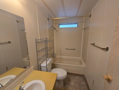 Charming & Renovated 2-Bedroom, 2-Bath Double-Wide in Vibrant on Vista Plantation Golf Club in Florida - for sale on GolfHomes.com, golf home, golf lot