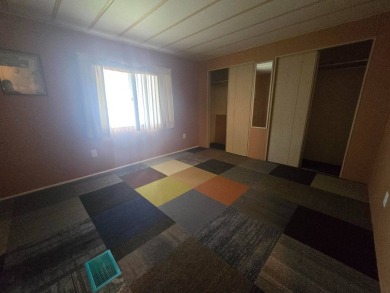 Charming & Renovated 2-Bedroom, 2-Bath Double-Wide in Vibrant on Vista Plantation Golf Club in Florida - for sale on GolfHomes.com, golf home, golf lot
