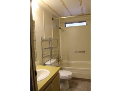Charming & Renovated 2-Bedroom, 2-Bath Double-Wide in Vibrant on Vista Plantation Golf Club in Florida - for sale on GolfHomes.com, golf home, golf lot