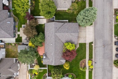 Beautifully maintained rancher with a 3-car garage in the on The Highlands Golf Course, LLC in Idaho - for sale on GolfHomes.com, golf home, golf lot