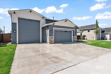 This grand, 3225 sq feet home blends luxury, functionality on River Birch Golf Course in Idaho - for sale on GolfHomes.com, golf home, golf lot