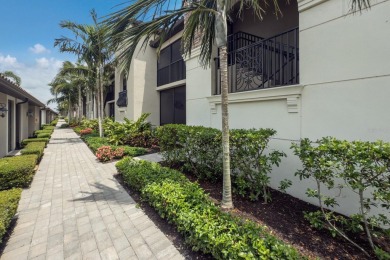 Come and see this immaculately kept 2 bedroom + Den 2nd floor on Lakewood National Golf Club in Florida - for sale on GolfHomes.com, golf home, golf lot