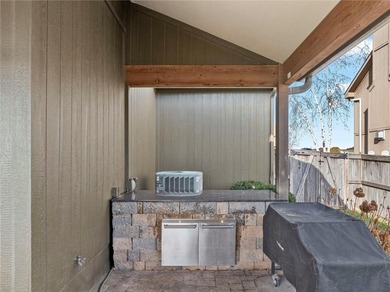 Welcome to this beautiful 2-story home in the highly desirable on Falcon Lakes Golf Course in Kansas - for sale on GolfHomes.com, golf home, golf lot