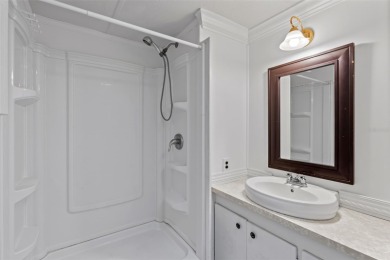 Lovely 2 Bedroom, 2 Bathroom mobile home in High Point, a on High Point Golf Club, Inc. in Florida - for sale on GolfHomes.com, golf home, golf lot
