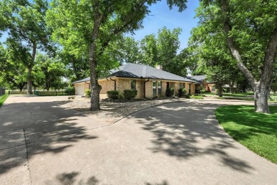 4-Bedroom 3 Full Bathroom Home in an Amenity-Rich Gated on Pecan Plantation Country Club in Texas - for sale on GolfHomes.com, golf home, golf lot