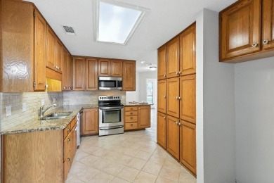 4-Bedroom 3 Full Bathroom Home in an Amenity-Rich Gated on Pecan Plantation Country Club in Texas - for sale on GolfHomes.com, golf home, golf lot