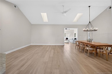 Beautiful 3/2 in desirable Yacht and Country Club. Soaring on Yacht and Country Club in Florida - for sale on GolfHomes.com, golf home, golf lot