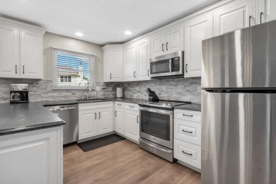 Beautifully maintained ranch in Dardenne Prairie, with finished on The Links At Dardenne in Missouri - for sale on GolfHomes.com, golf home, golf lot
