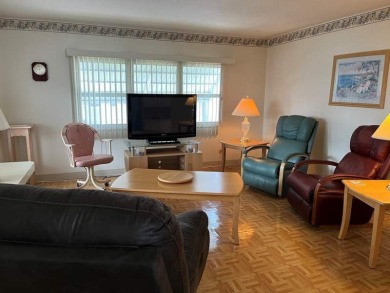 This beautiful Manufactured Home in Hollywood, FL boasts 2 on Orangebrook Golf and Country Club in Florida - for sale on GolfHomes.com, golf home, golf lot