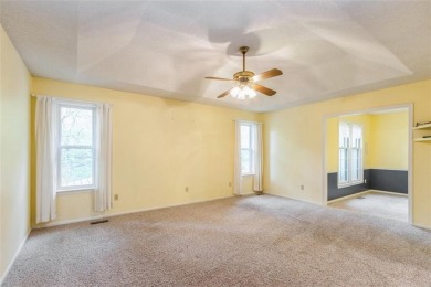 Welcome to resort-style living in the beautiful and highly on Lakewood Oaks Golf Club, Ltd. in Missouri - for sale on GolfHomes.com, golf home, golf lot