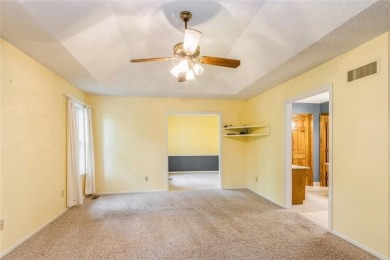 Welcome to resort-style living in the beautiful and highly on Lakewood Oaks Golf Club, Ltd. in Missouri - for sale on GolfHomes.com, golf home, golf lot