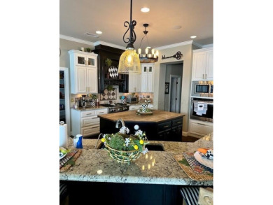 First time offered in Tascosa Country Club Estates. 4 bedrooms on Tascosa Country Club in Texas - for sale on GolfHomes.com, golf home, golf lot
