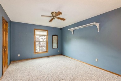 Welcome to resort-style living in the beautiful and highly on Lakewood Oaks Golf Club, Ltd. in Missouri - for sale on GolfHomes.com, golf home, golf lot