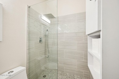 Immaculate 3-bedroom 2-bath home in highly desirable Red on Red Mountain Ranch Country Club in Arizona - for sale on GolfHomes.com, golf home, golf lot