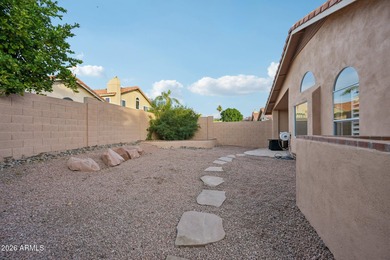 Immaculate 3-bedroom 2-bath home in highly desirable Red on Red Mountain Ranch Country Club in Arizona - for sale on GolfHomes.com, golf home, golf lot