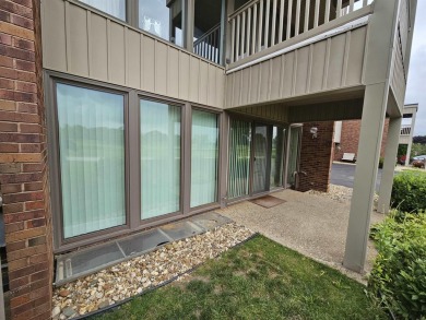 WOW, what a location & what a view of Sunnyside golf course on Sunnyside Country Club in Iowa - for sale on GolfHomes.com, golf home, golf lot