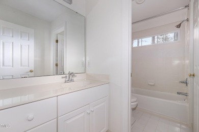 Bright  Updated Heritage Golf Course Home
Move-in ready and full on Heritage Golf Club in North Carolina - for sale on GolfHomes.com, golf home, golf lot