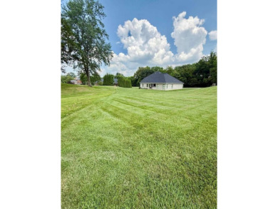 Live Where Luxury Meets Lifestyle! This stunning 5BR/3BA custom on The Summit Country Club in Kentucky - for sale on GolfHomes.com, golf home, golf lot