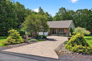 Welcome to your new home in Eagle Rock Resort! Meticulously on Eagle Rock Golf and Ski Resort in Pennsylvania - for sale on GolfHomes.com, golf home, golf lot