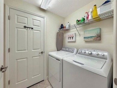 Welcome to this beautifully appointed 3 bedroom, 2 bathroom on Lakewood National Golf Club in Florida - for sale on GolfHomes.com, golf home, golf lot