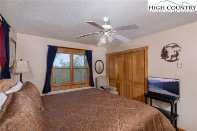 Fully Furnished Log Cabin in Beech Mountain - Turnkey Mountain on Beech Mountain Club in North Carolina - for sale on GolfHomes.com, golf home, golf lot