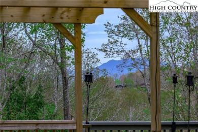Fully Furnished Log Cabin in Beech Mountain - Turnkey Mountain on Beech Mountain Club in North Carolina - for sale on GolfHomes.com, golf home, golf lot