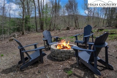 Fully Furnished Log Cabin in Beech Mountain - Turnkey Mountain on Beech Mountain Club in North Carolina - for sale on GolfHomes.com, golf home, golf lot