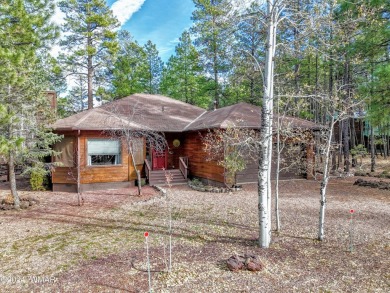 Remodeled Pinetop Lakes Cabin -Walk to recreation center- across on Pinetop Lakes Country Club in Arizona - for sale on GolfHomes.com, golf home, golf lot