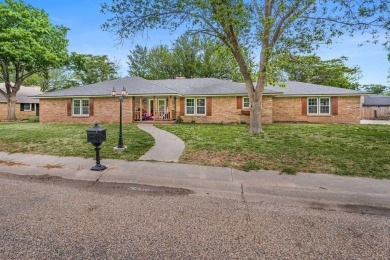 Charming  Spacious Home in Hunsley Hills in Canyon, TX

You're on Palo Duro Creek Golf Club in Texas - for sale on GolfHomes.com, golf home, golf lot