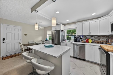 Beautifully Renovated Kings Point Condo! This light-filled on Kings Point Golf -Flanders Way in Florida - for sale on GolfHomes.com, golf home, golf lot