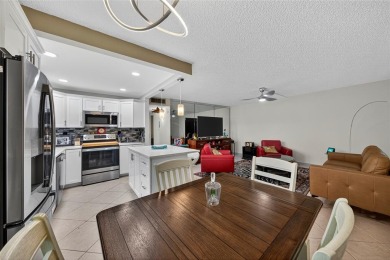 Beautifully Renovated Kings Point Condo! This light-filled on Kings Point Golf -Flanders Way in Florida - for sale on GolfHomes.com, golf home, golf lot