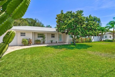 Your Florida dream awaits with this stunning 3-bedroom, 2 on Pasadena Yacht and Country Club in Florida - for sale on GolfHomes.com, golf home, golf lot
