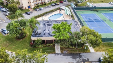 Full offer includes prepayment of 6 months of mandatory HOA FEES on Sunrise Lakes Phase III in Florida - for sale on GolfHomes.com, golf home, golf lot