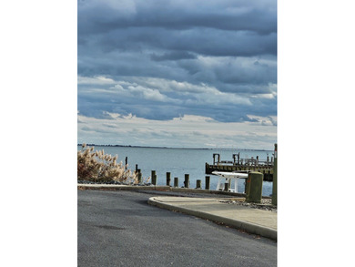This cozy home is ready for you to preview and you won't be on Captains Cove Golf and Yacht Club in Virginia - for sale on GolfHomes.com, golf home, golf lot