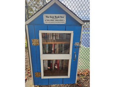 This cozy home is ready for you to preview and you won't be on Captains Cove Golf and Yacht Club in Virginia - for sale on GolfHomes.com, golf home, golf lot