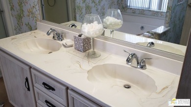 This 2bed,2bath fully furnished 1120 sq ft home located in El on Tahquitz Creek Golf Resort in California - for sale on GolfHomes.com, golf home, golf lot