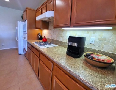 Clean and crisp, you cannot ask for a better move-in ready golf on Mission Lakes Country Club in California - for sale on GolfHomes.com, golf home, golf lot