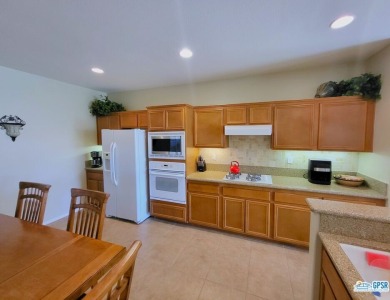 Clean and crisp, you cannot ask for a better move-in ready golf on Mission Lakes Country Club in California - for sale on GolfHomes.com, golf home, golf lot