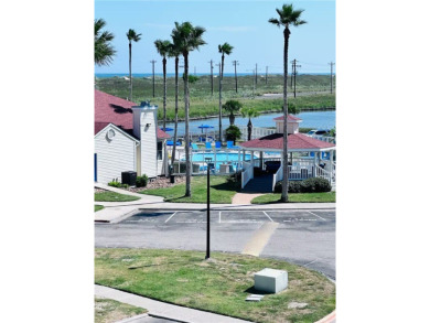 ** Low electricity bills ** Gorgeous condo on the 3rd floor with on Padre Isles Golf Course in Texas - for sale on GolfHomes.com, golf home, golf lot