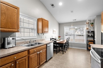 Welcome to this charming 3-bedroom, 2-bath home with a spacious on Arrowhead Country Club in South Carolina - for sale on GolfHomes.com, golf home, golf lot